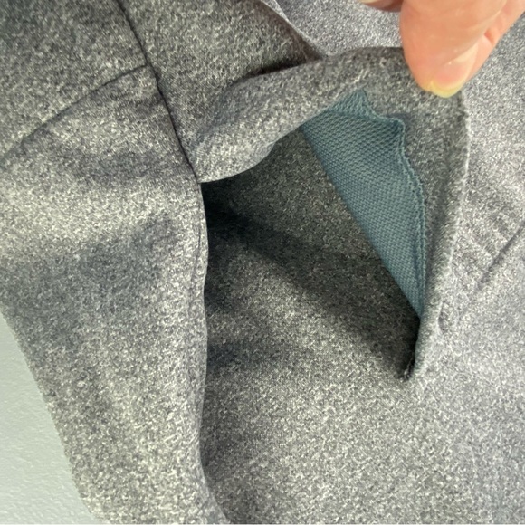 Nike Dri Fit Gray Long Sleeve Athletic Hoodie Men's size Small - Picture 3 of 10